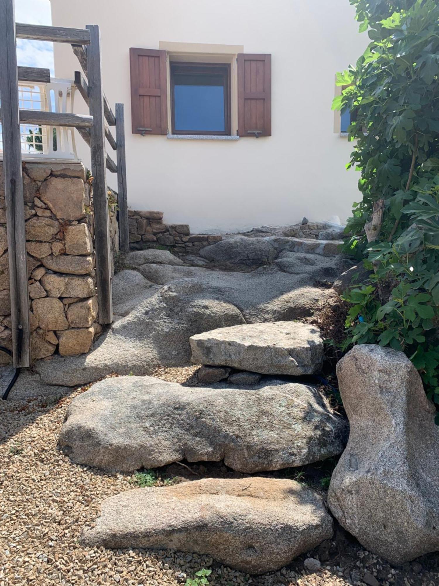 בית הארחה רנה מג'ורה 	Stazzu Nuraghe Mannucciu מראה חיצוני תמונה