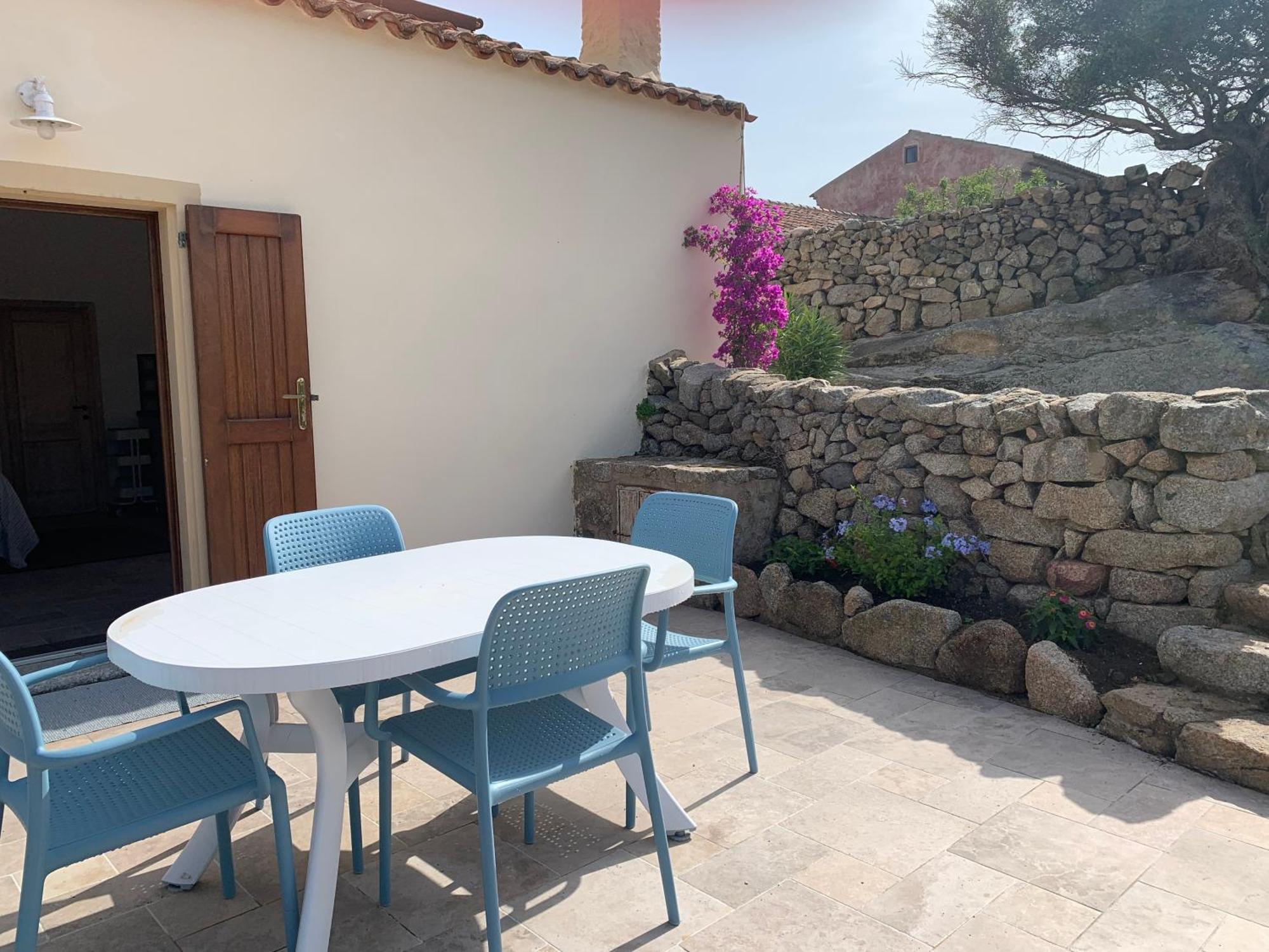 בית הארחה רנה מג'ורה 	Stazzu Nuraghe Mannucciu מראה חיצוני תמונה